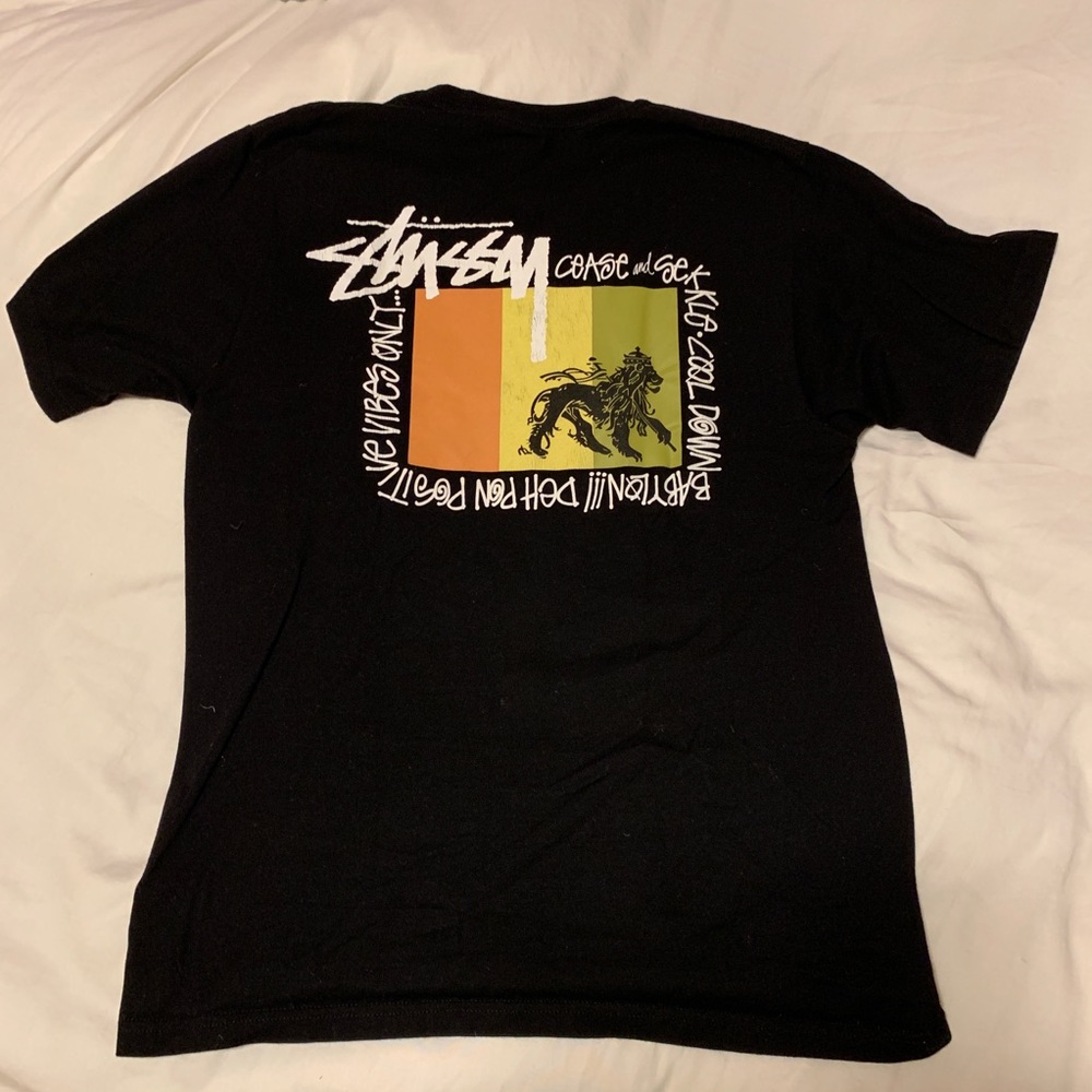 stussy shirt size medium
